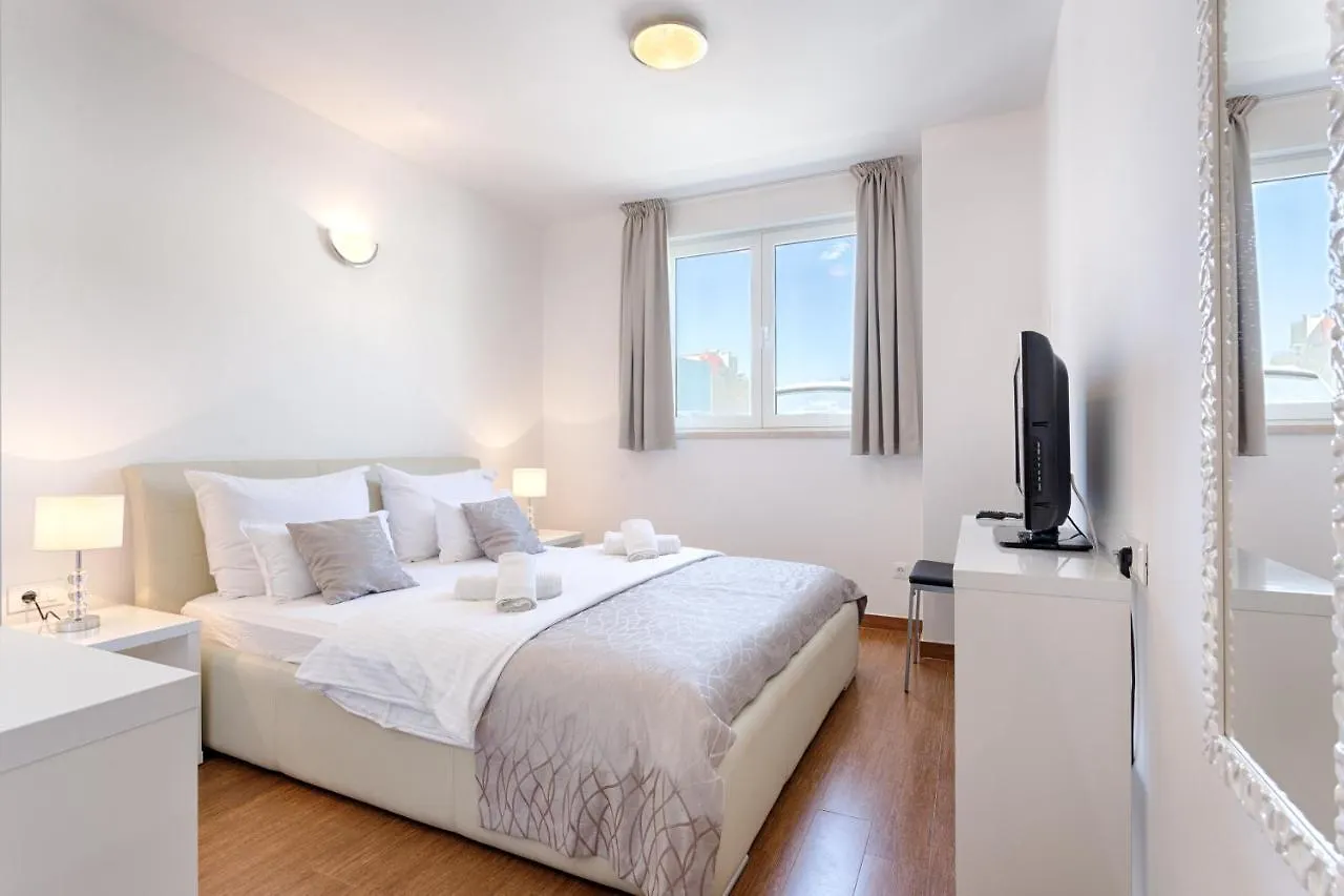 Adriatic Queen Residence Split 0*,  Croatia