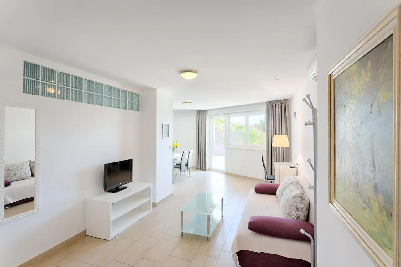 Adriatic Queen Residence Split 0*,